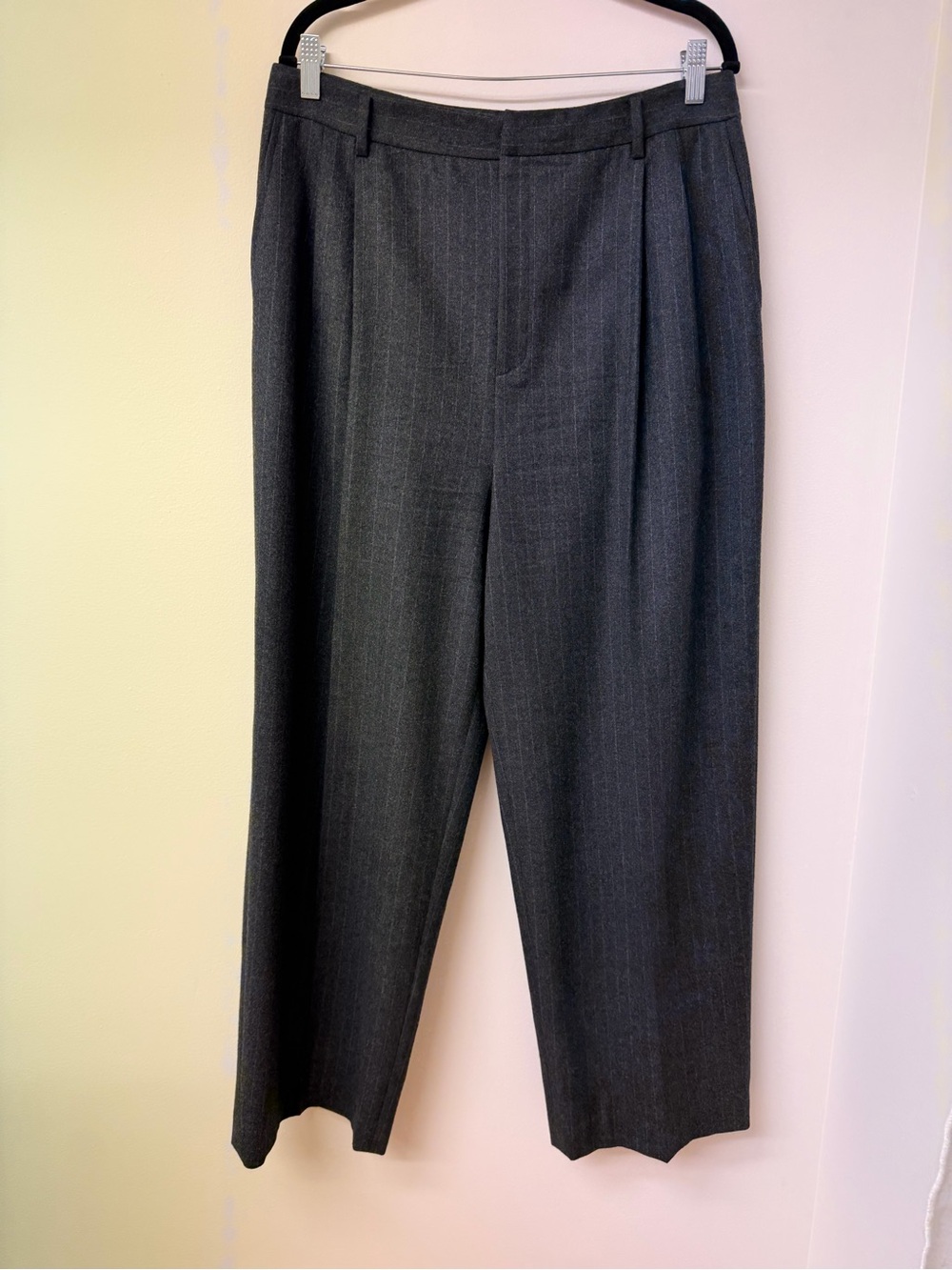 Ellen Tracy Woll Womens Gray Pinstripe Wool Twill Pleated Straight Leg Pants 14